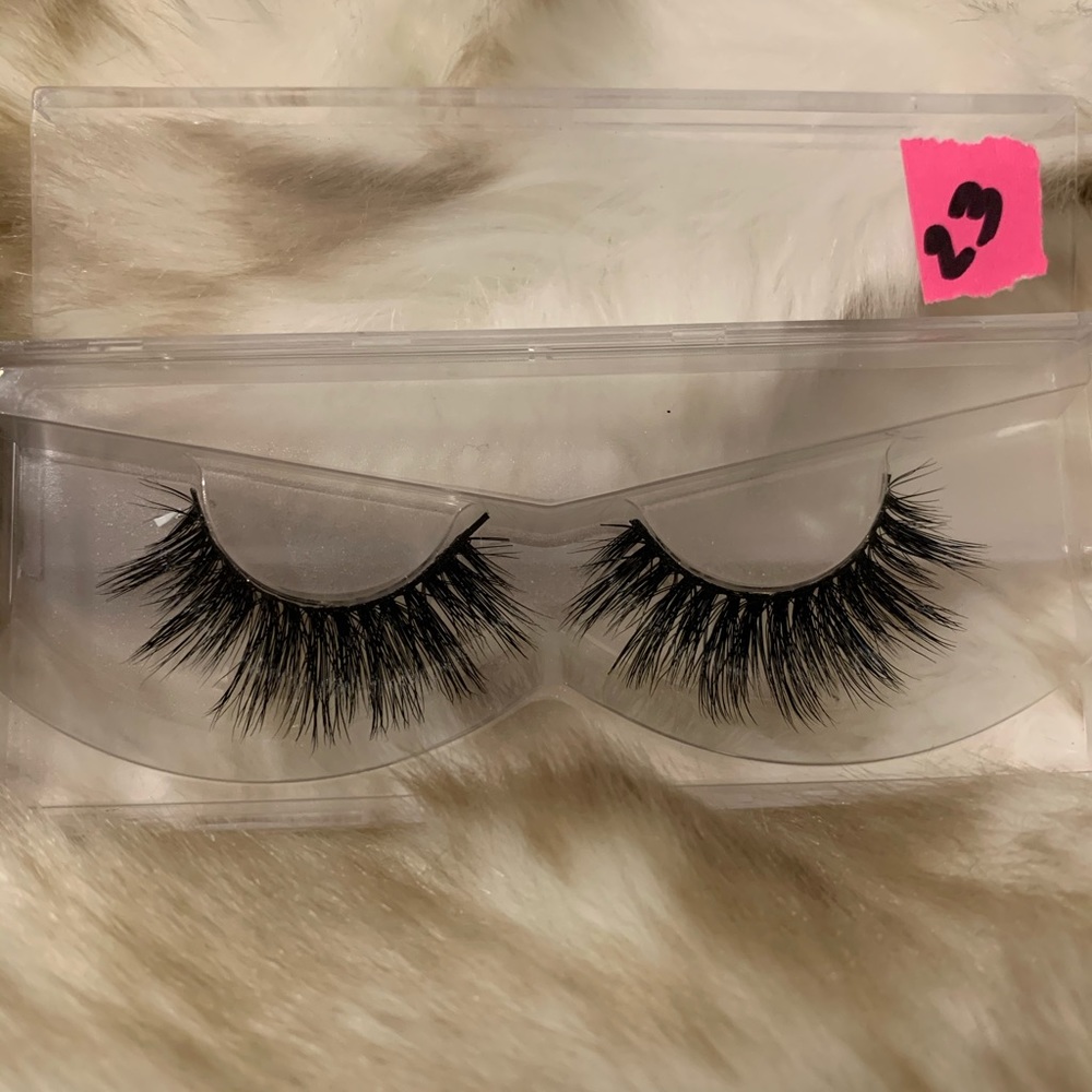 Lashes